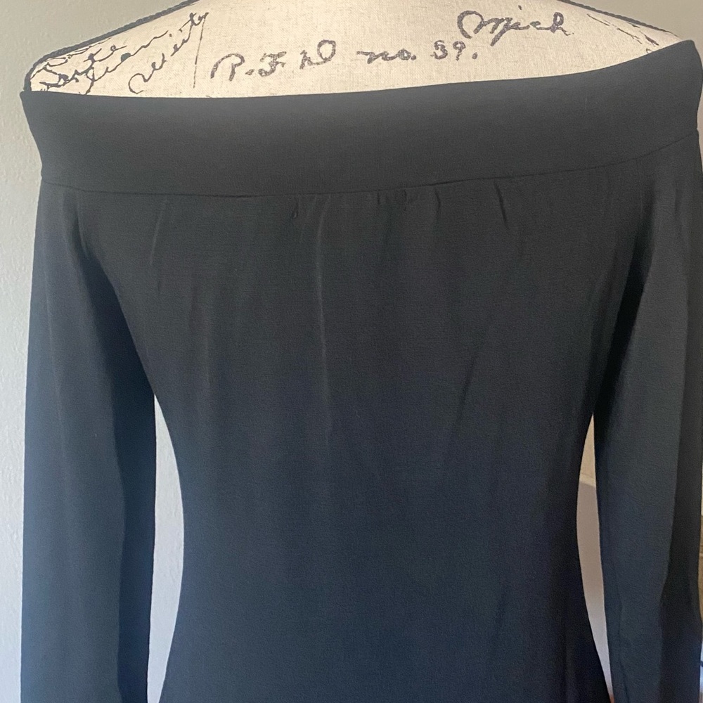 Off the Shoulder Top - Picture 4 of 6